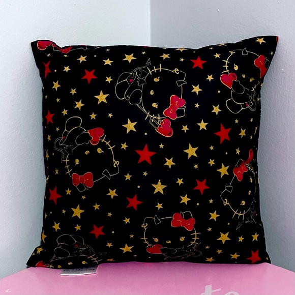 Hello Kitty Devil Pillow 🖤 - Picture 1 of 2